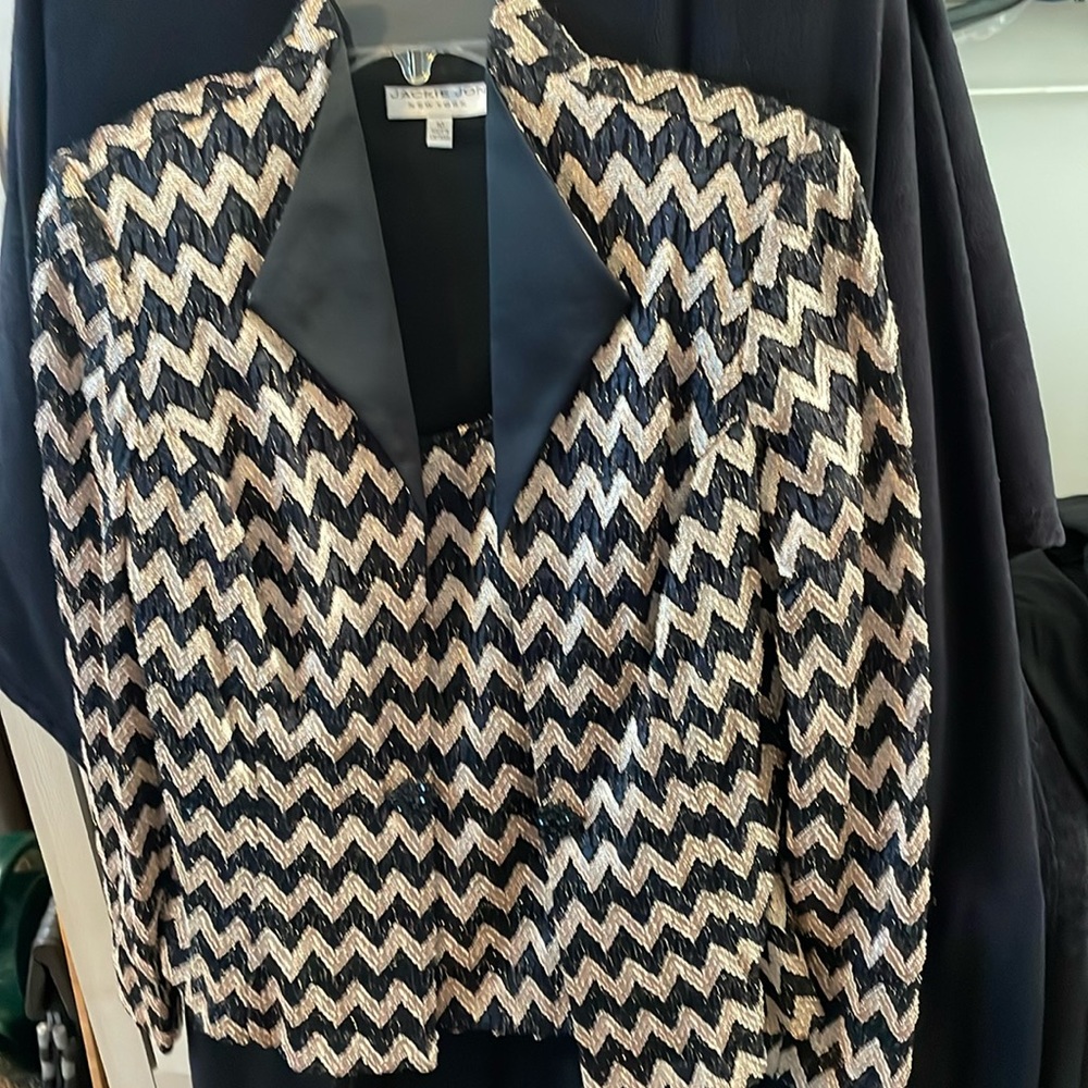 Women’s 2piece jacket set size 10